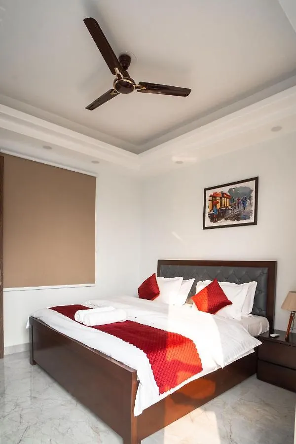 The Lodgers 1 Bhk Serviced Apartment Golf Course Road Gurgaon 0*,  India