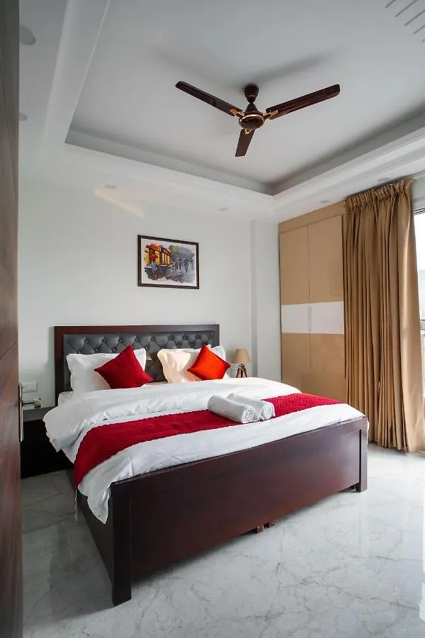 The Lodgers 1 Bhk Serviced Apartment Golf Course Road Gurgaon