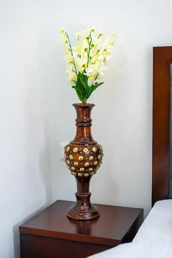 The Lodgers 1 Bhk Serviced Apartment Golf Course Road Gurgaon 0*,  India